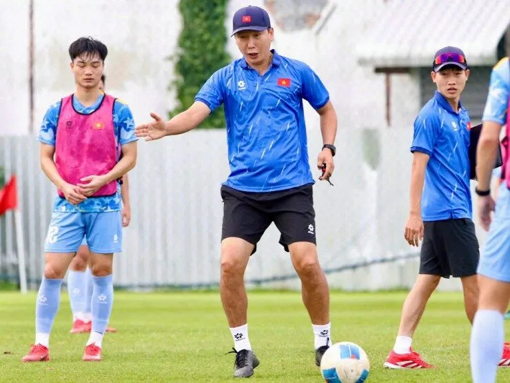 Tuyển nam Việt Nam được phân tích đối thủ và chuẩn bị tâm lý thi đấu